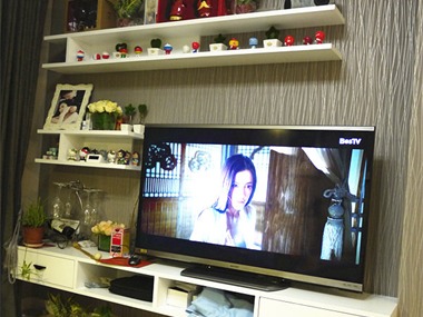 现代客厅电视背景墙实景图